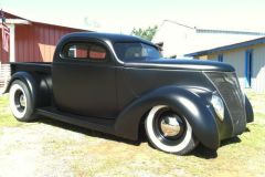 Blk-Trk-1-1